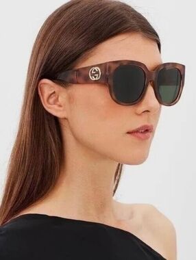 Gucci Frame Sunglasses with Dark Lenses. GG014SA